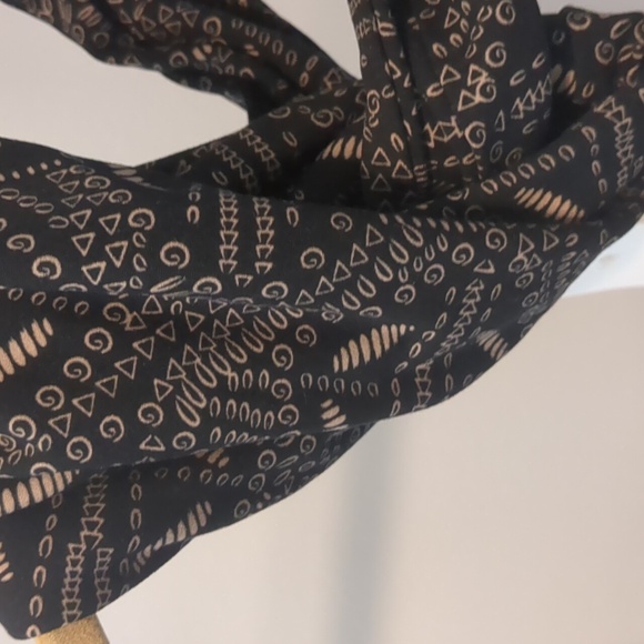 New women's scarf - Picture 3 of 4